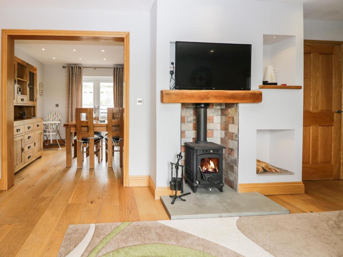 Primrose Cottage Ulverston Buitenkant foto